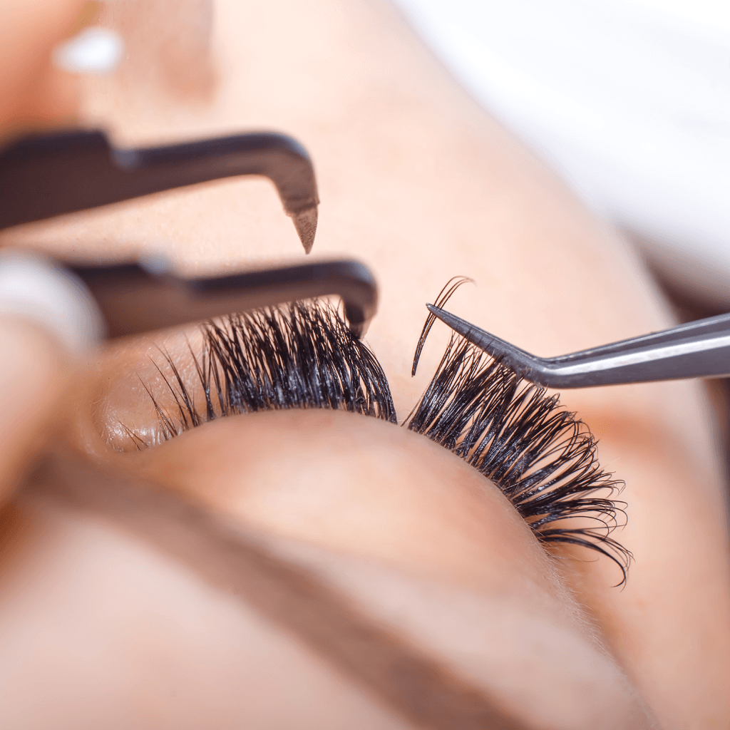 Liana's hair & beauty- Wenkbrauwen
